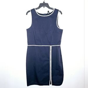 Ann Taylor "The Tailored Office" Career,yachet core, quite luxury, shift dress.